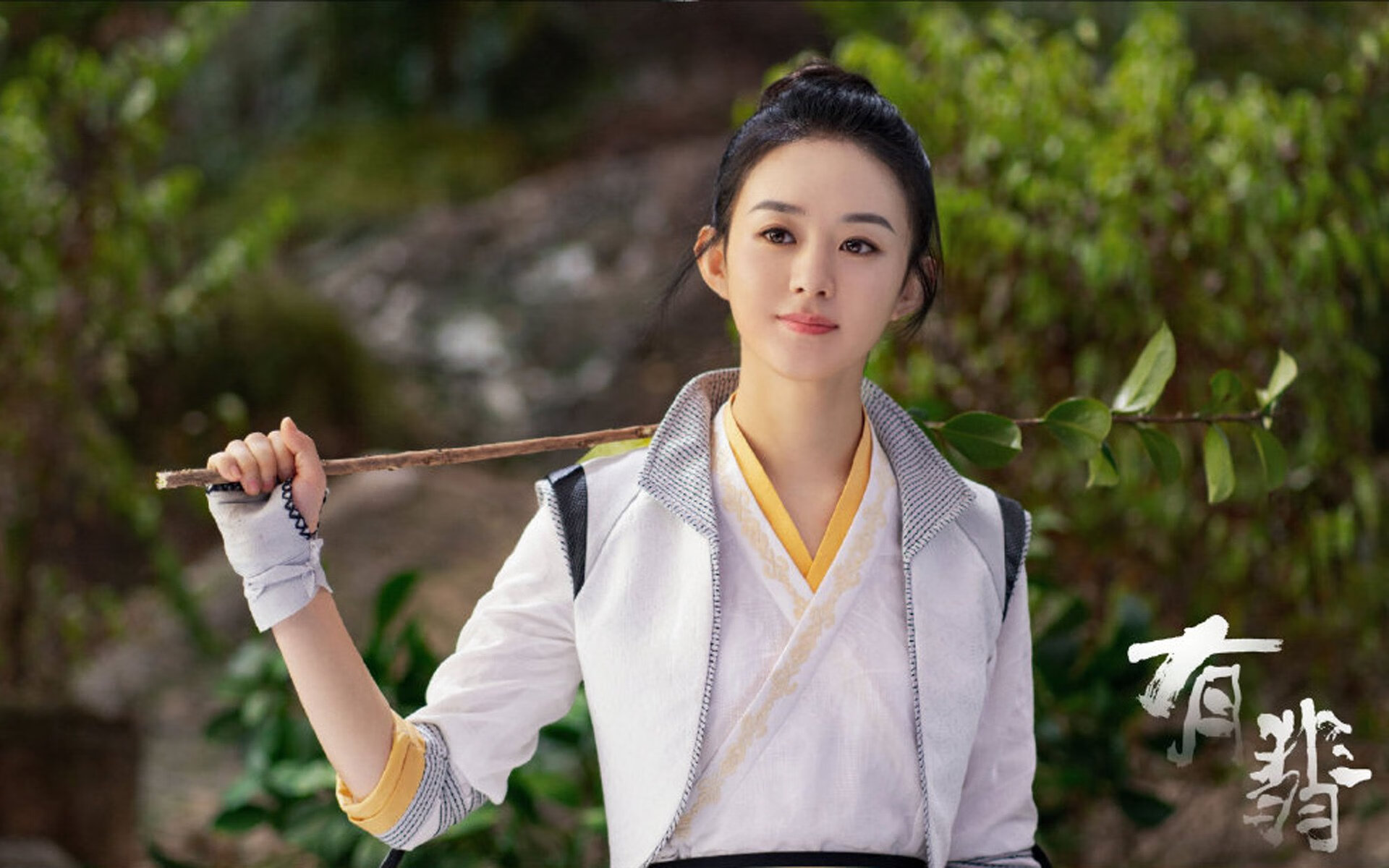 从泥泞到雪地:不同地貌带来的极限驾控,泥泞的雪路