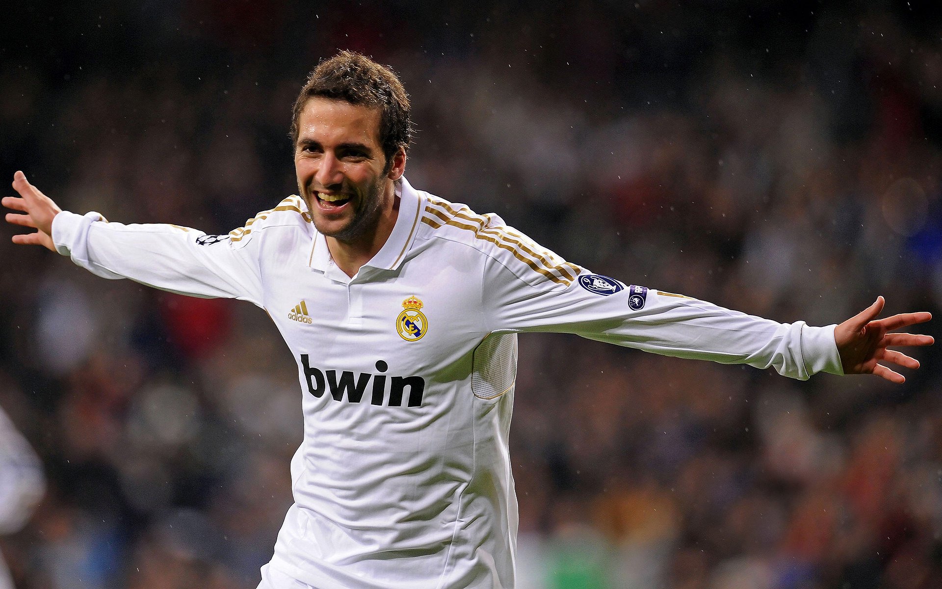 国际足坛大牌球员回应转会传闻,未来去向成焦点,国际足坛 转会